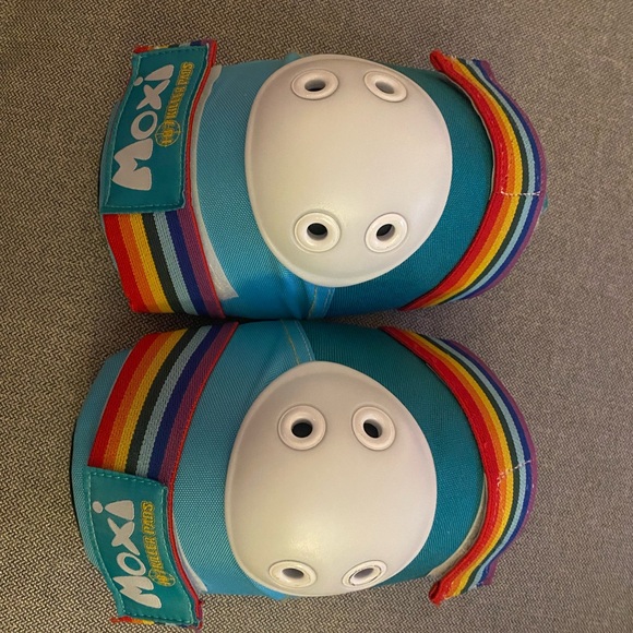 Moxi Skate Pads - Picture 12 of 14